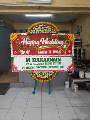 Papan Bunga di Sraten Jenangan